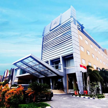 Royal Asnof Hotel Pekanbaru Eksteriør billede