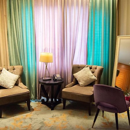 Royal Asnof Hotel Pekanbaru Eksteriør billede