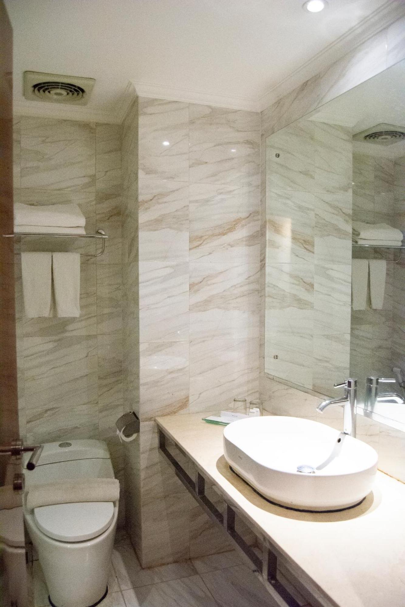 Royal Asnof Hotel Pekanbaru Eksteriør billede