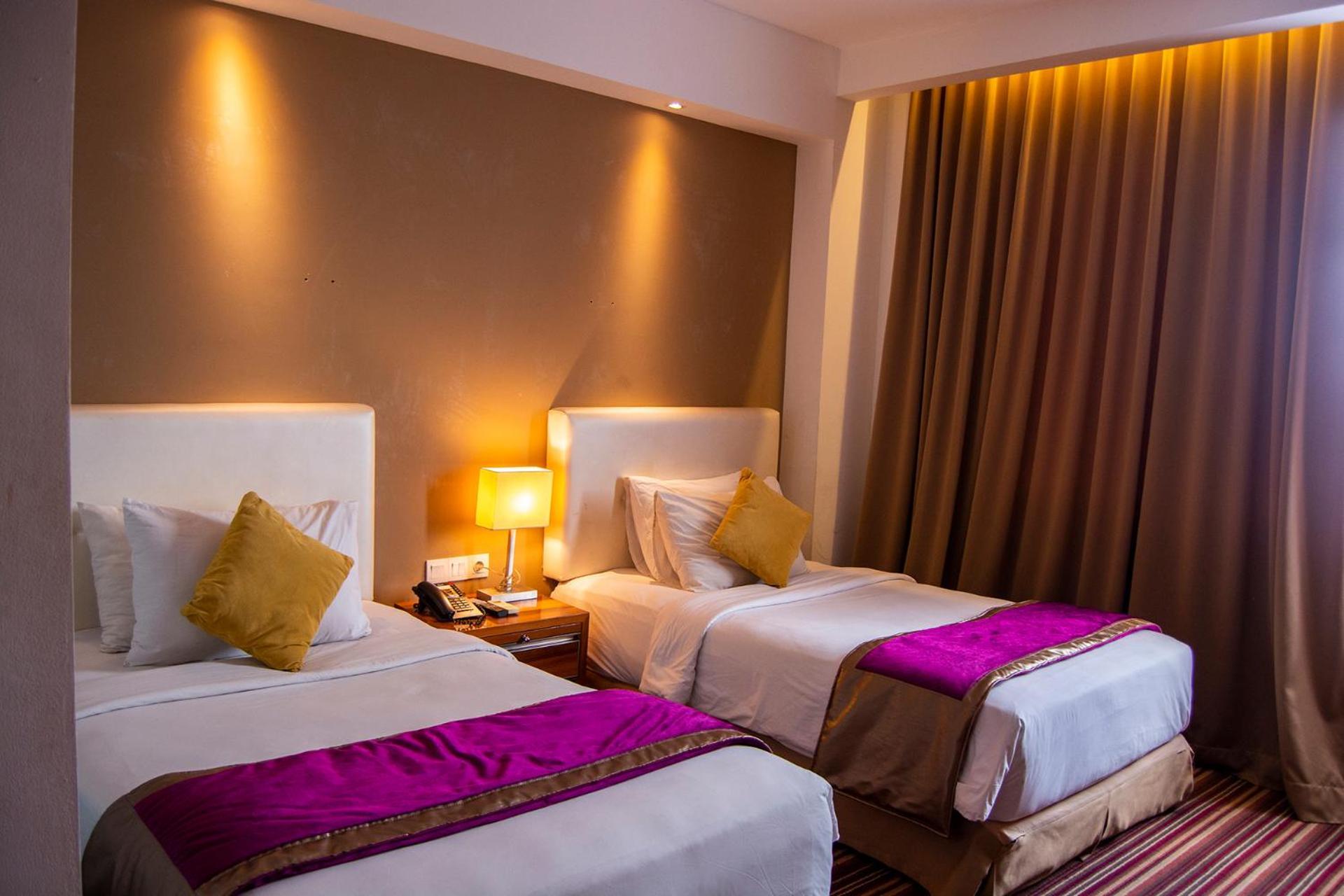 Royal Asnof Hotel Pekanbaru Eksteriør billede