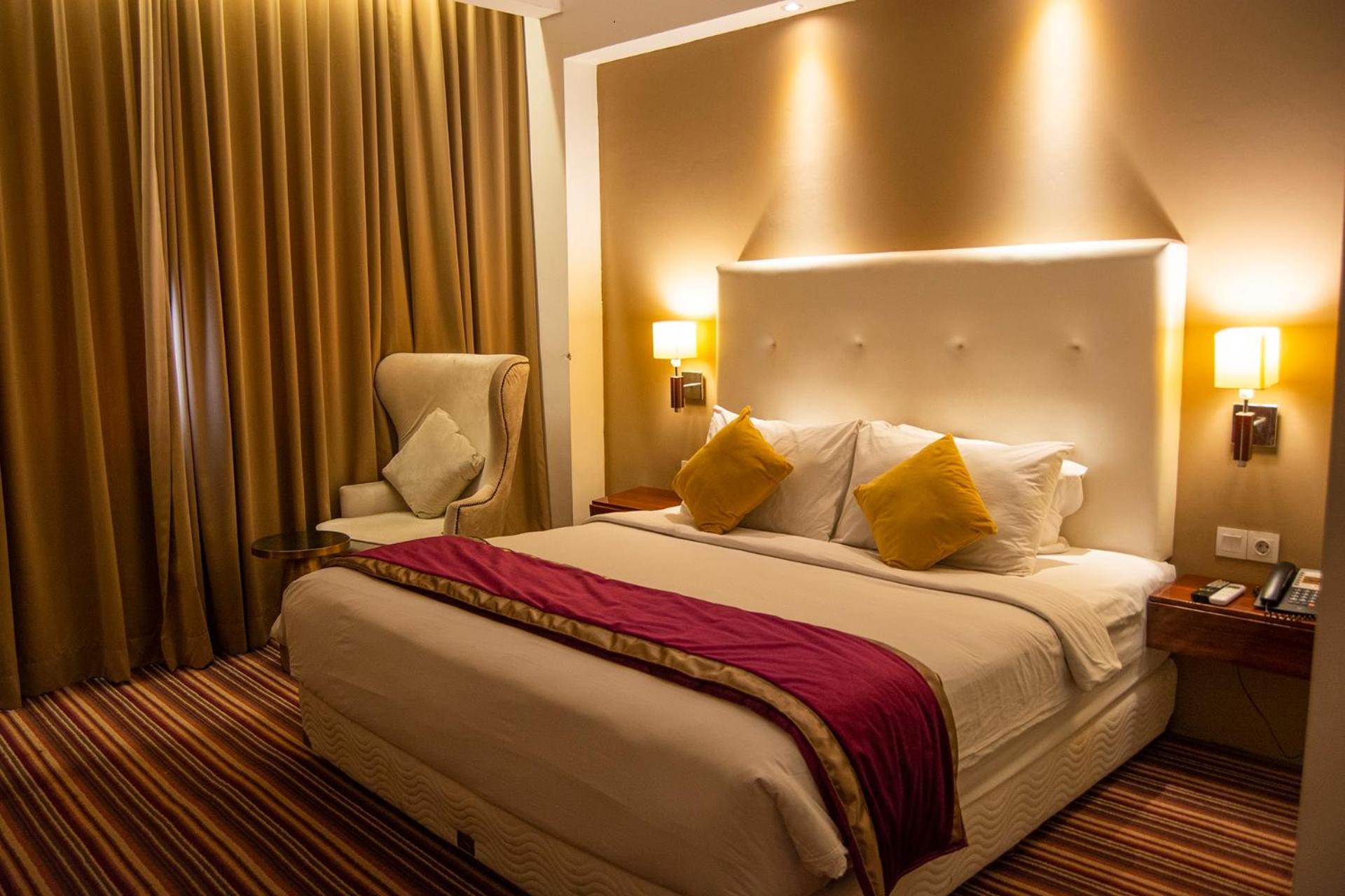 Royal Asnof Hotel Pekanbaru Eksteriør billede