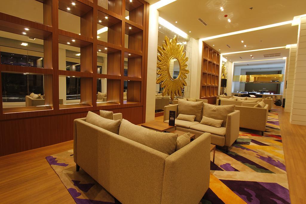 Royal Asnof Hotel Pekanbaru Eksteriør billede