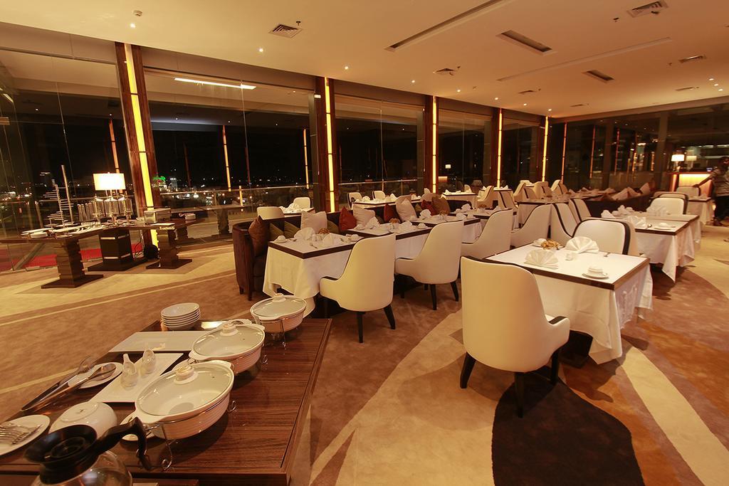 Royal Asnof Hotel Pekanbaru Eksteriør billede