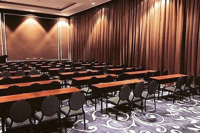 Royal Asnof Hotel Pekanbaru Eksteriør billede