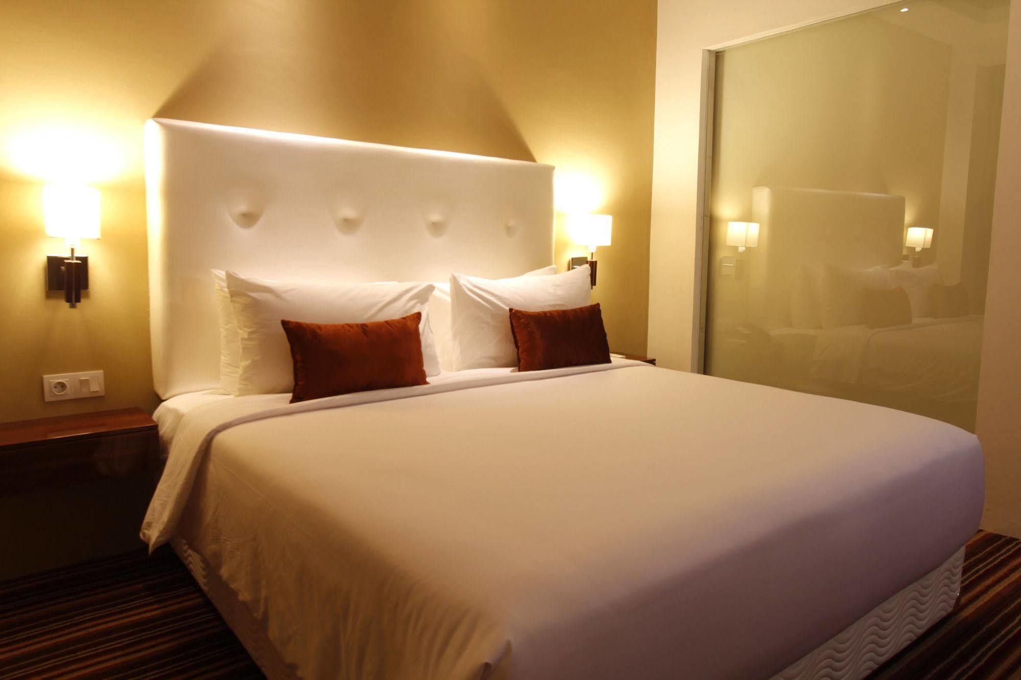 Royal Asnof Hotel Pekanbaru Eksteriør billede